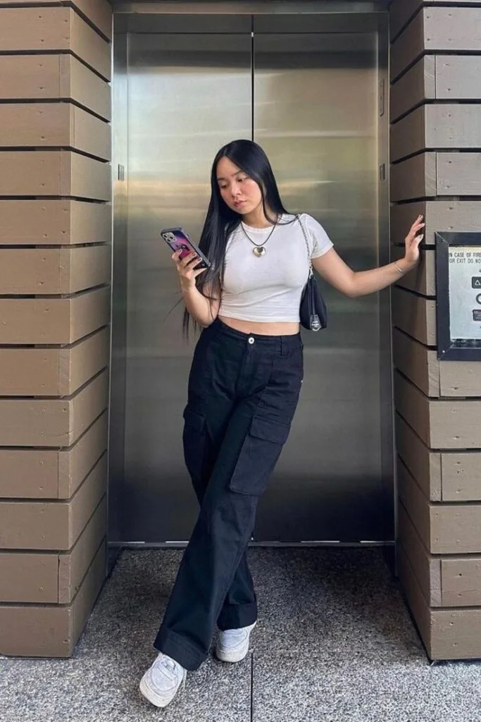 Black-Cargo-Pants