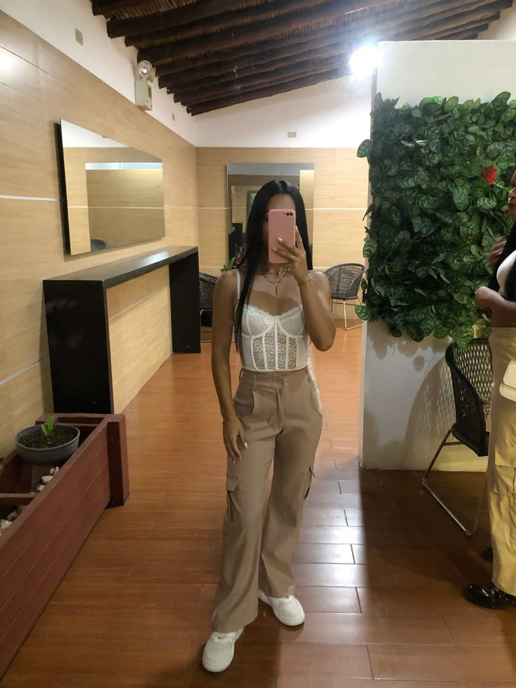 Corset-or-Fitted-Top-with-Cargo-Pants